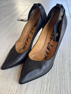 Lanvin Black Pointed-Toe Ankle-Strap Heels